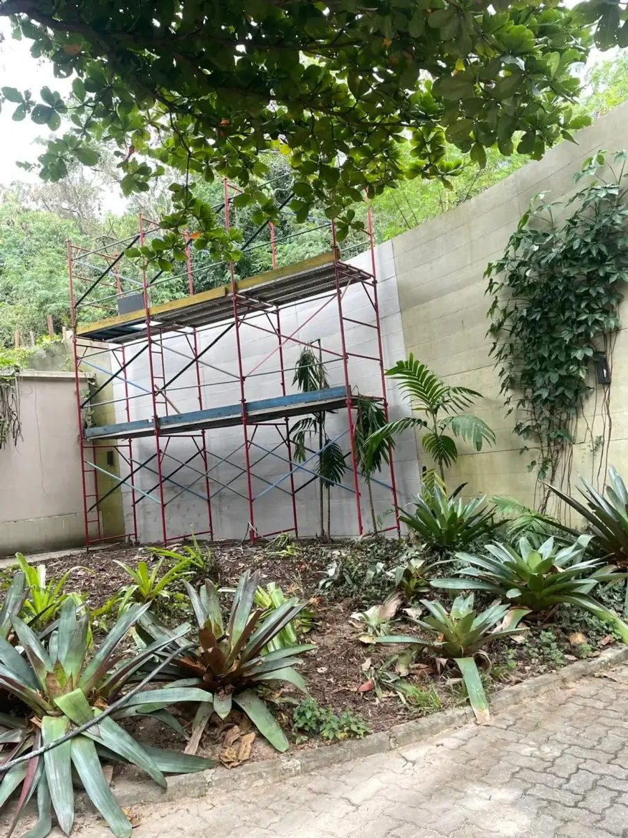 Andaime montado em obra da DRL no Rio de Janeiro
