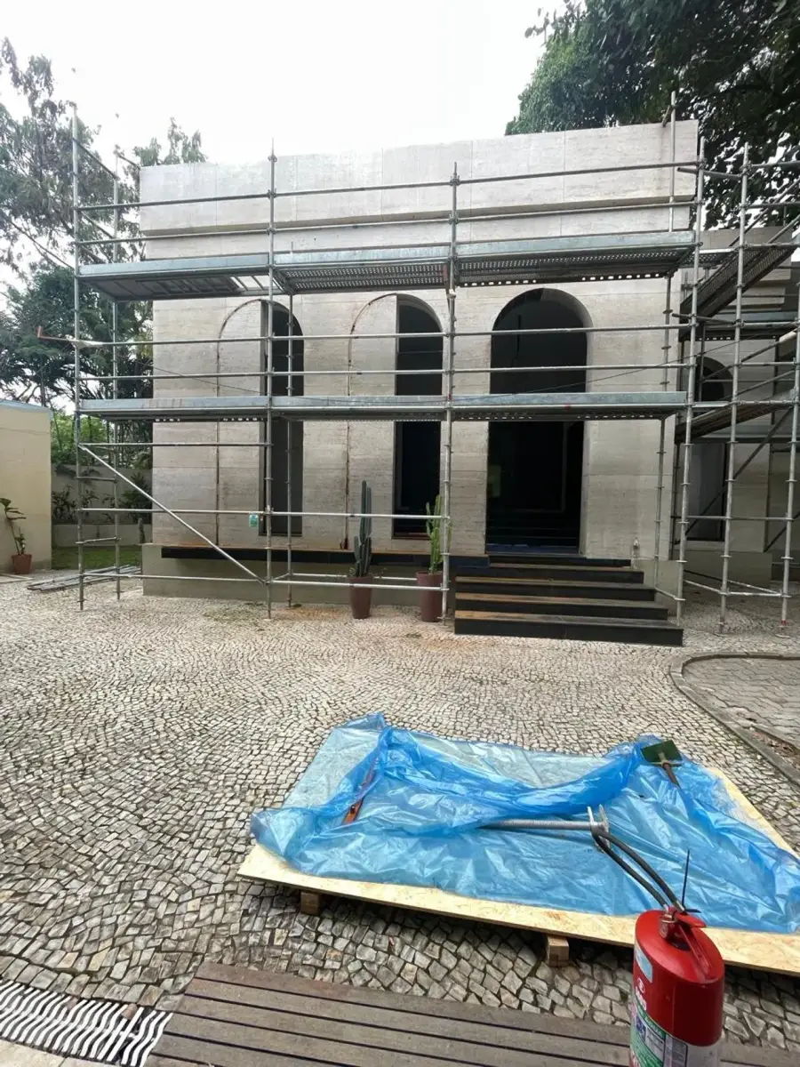 Andaime montado em obra da DRL no Rio de Janeiro