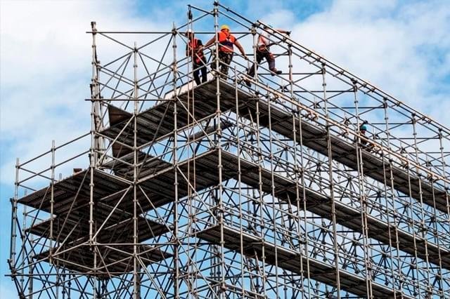 Andaime montado em obra no Rio de Janeiro